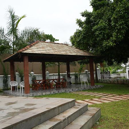 Tamarind Heritage Holiday Home アンガマリー エクステリア 写真