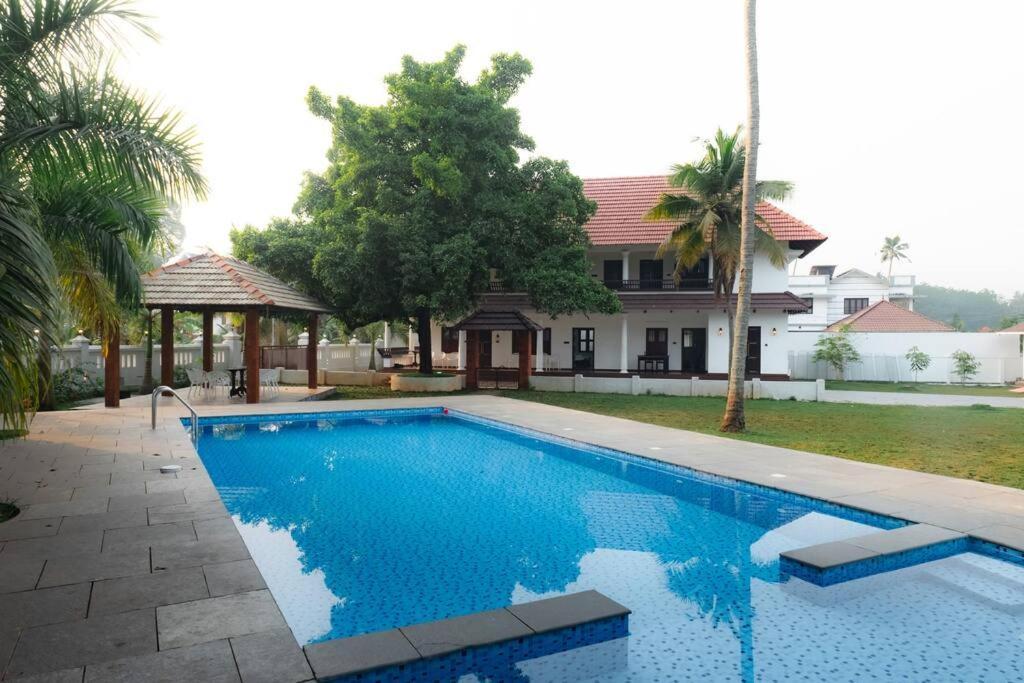 Tamarind Heritage Holiday Home アンガマリー エクステリア 写真